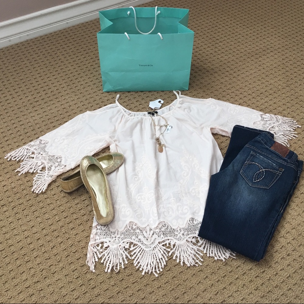 🛍SALE🛍 Off Pink Crochet Tunic  In S M L